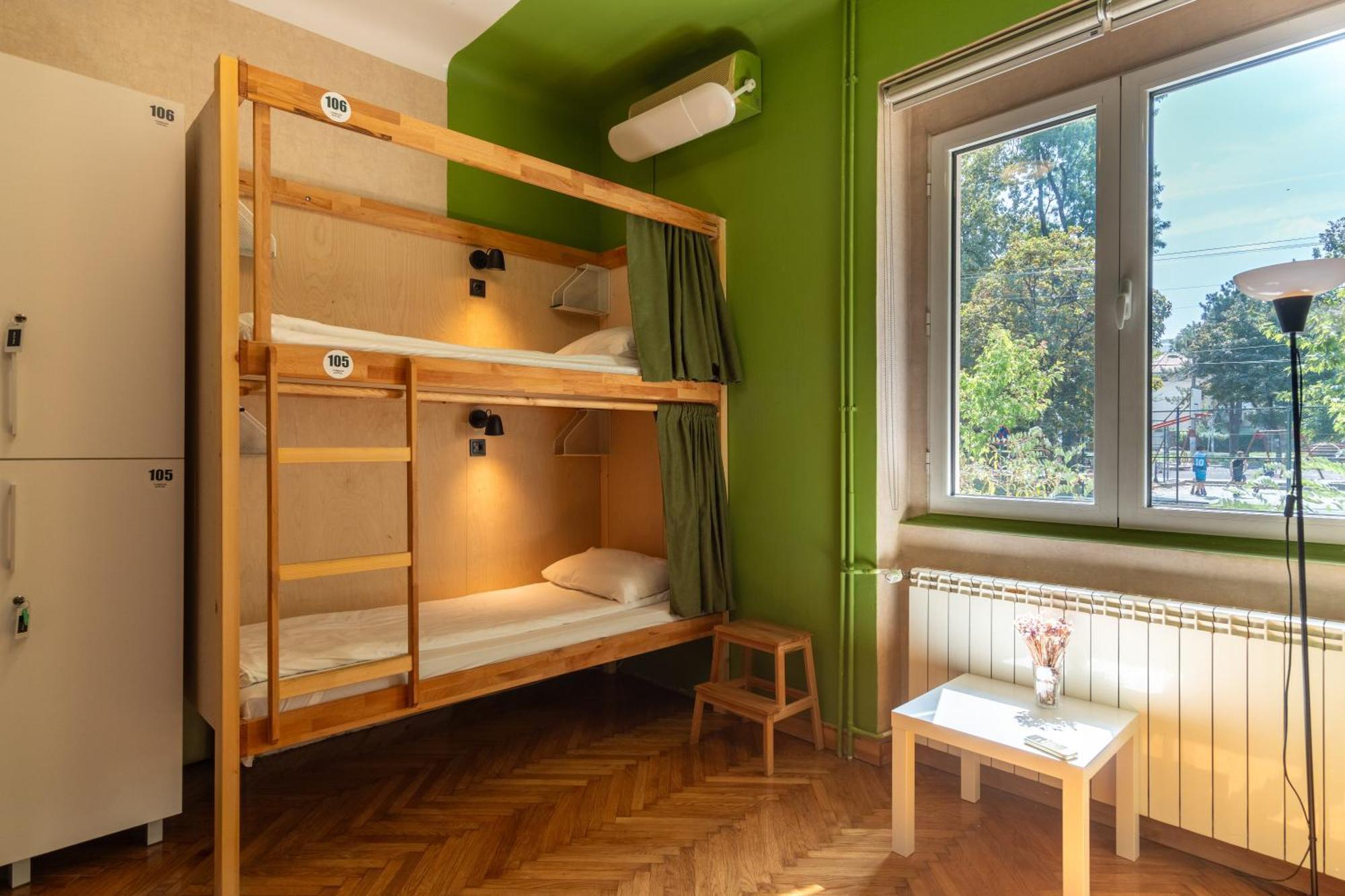 Cabbage Hostel Belgrado Esterno foto