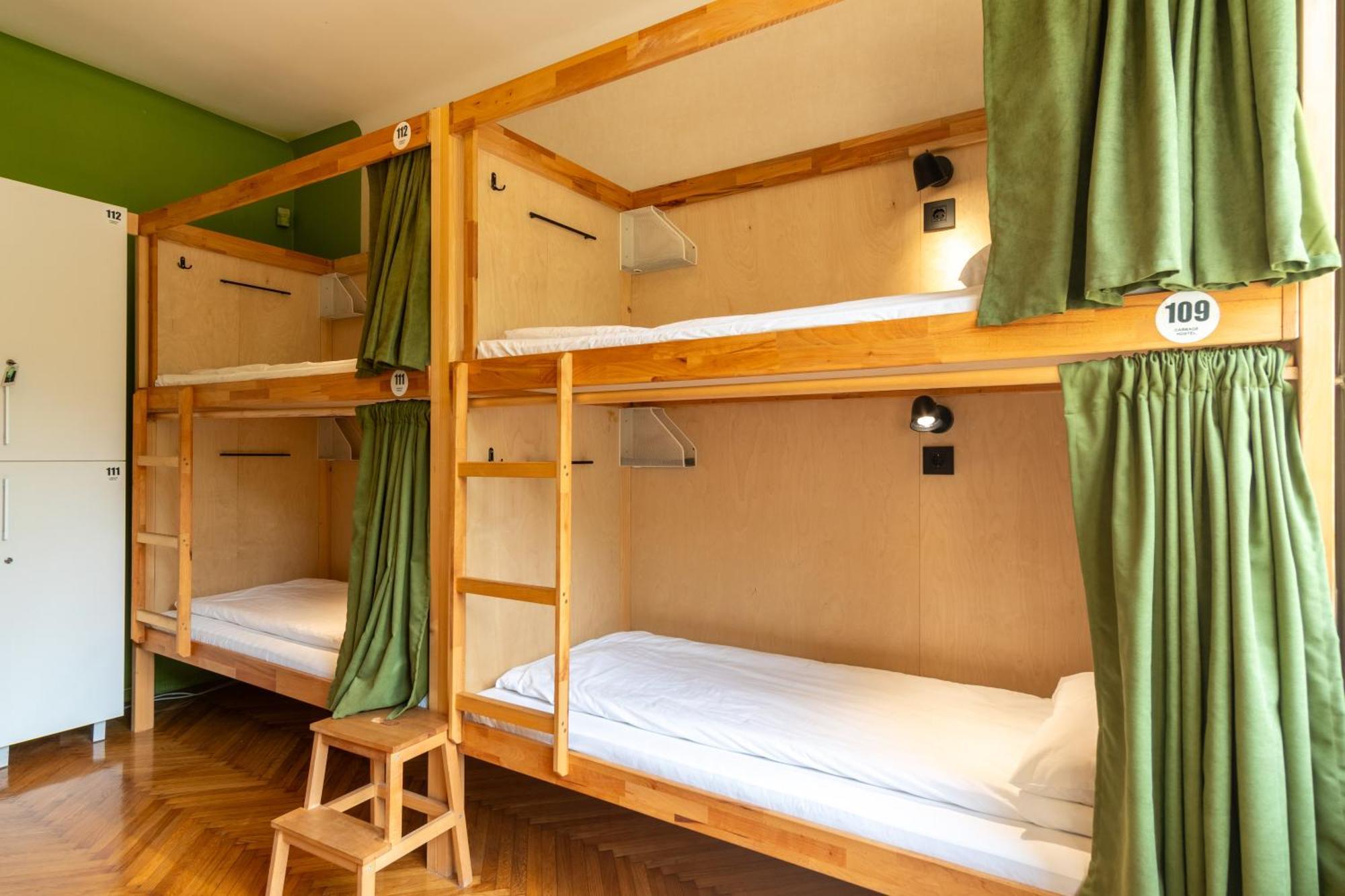 Cabbage Hostel Belgrado Esterno foto